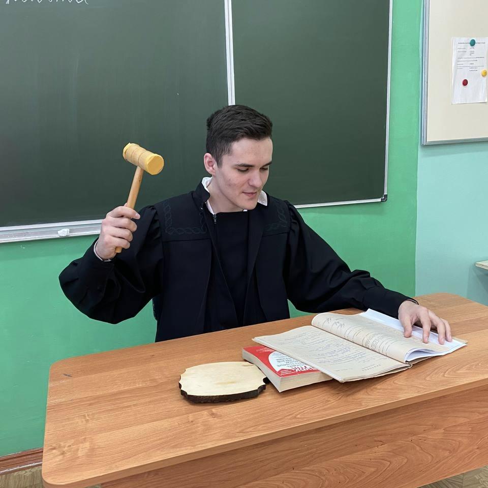 Студенты-юристы Муромского института провели необычный мастер-класс для школьников