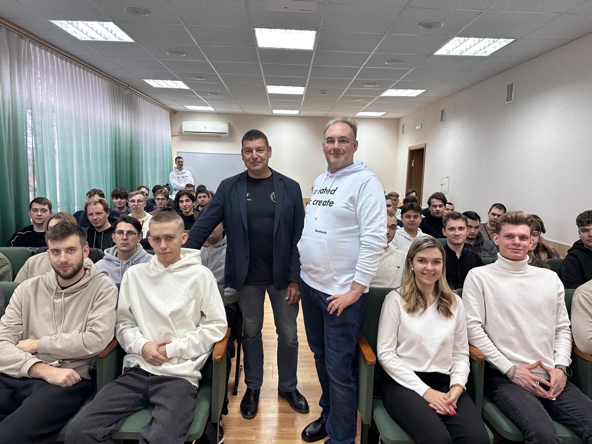 Что общего у топового киберспортсмена и искусственного интеллекта? Данные. Точнее, их магия, которую раскрывают современные технологии.