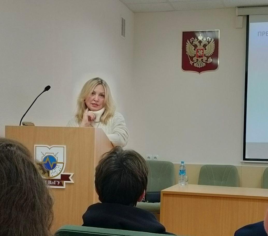 Что важнее для IT-юриста: Гражданский кодекс или Python?