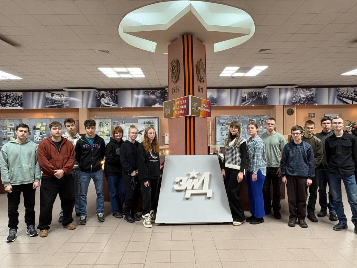 Студенты МИВлГУ в цехах легендарного завода им. В.А. Дегтярёва