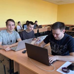 ИИ без рисков: как студенты МИВлГУ решали кейс для страховой компании