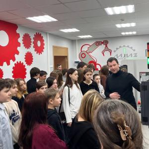 Экскурсия, которая меняет взгляд на будущее: МИВлГУ глазами школьников