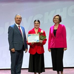 Ректор ВлГУ вручил дипломы лучшим выпускникам Муромского института