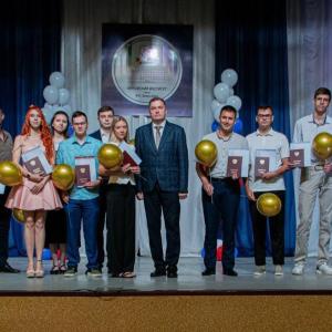 Торжественное вручение дипломов выпускникам Муромского института ВлГУ – яркий финал большого пути