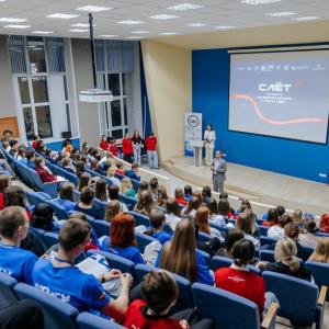 Поздравляем студентов МИВлГУ с абсолютной победой в конкурсе "Лучшая студенческая группа Центрального федерального округа"!