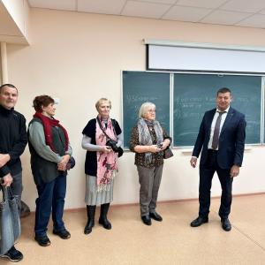 В рамках проекта МИ ВлГУ «Тогда и сейчас» в институт пришли выпускники 1983 года!