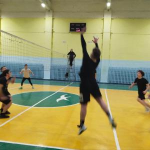 🏆 ФИТР на высоте! Стали чемпионами МИВлГУ по волейболу!