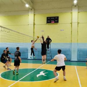 🏆 ФИТР на высоте! Стали чемпионами МИВлГУ по волейболу!