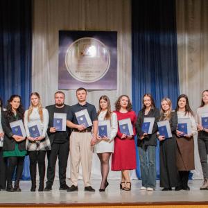 190 историй успеха. В Муромском институте ВлГУ вручили дипломы выпускникам очно-заочной и заочной форм обучения.