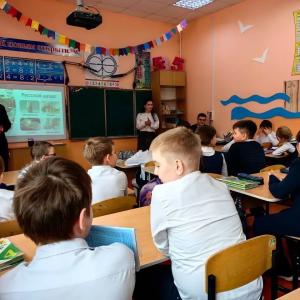 Студенты педагоги-психологи МИВлГУ знакомят школьников с многонациональным наследием нашей страны