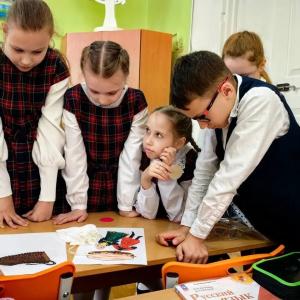 Студенты педагоги-психологи МИВлГУ знакомят школьников с многонациональным наследием нашей страны