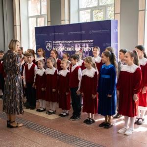 7 мая в фойе главного корпуса МИВлГУ состоялся праздничный концерт, посвященный священной для каждого из нас дате — Дню Победы.