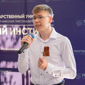 7 мая в фойе главного корпуса МИВлГУ состоялся праздничный концерт, посвященный священной для каждого из нас дате — Дню Победы.